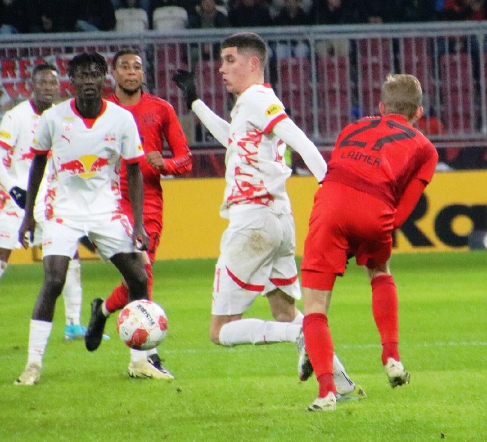 奥利塞的多元文化身份与足球:三重血脉的融合之路